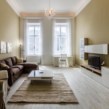 Spacious Riverside Residency - Magnificent View Budapeste Exterior foto